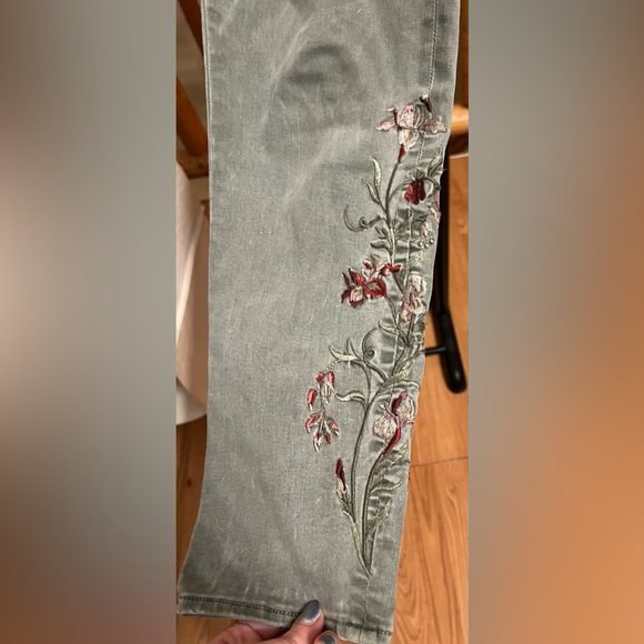 🌸 Driftwood “Jackie” Embroidered Slim Jeans – Size W30 L28 - Picture 5 of 6